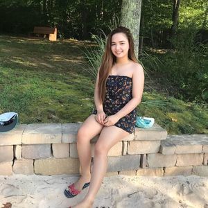 Meet your Posher, Tine